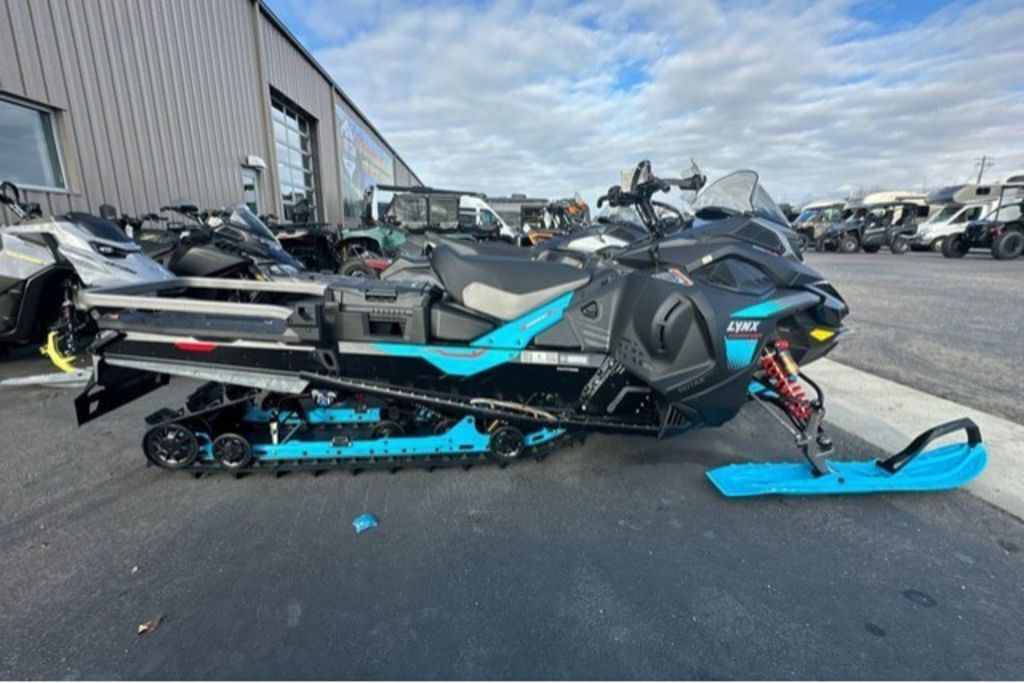 2026 Ski-Doo SM COM RE 9TR BK 1.75P HUB 26 900 ACE Turbo R in boise ID