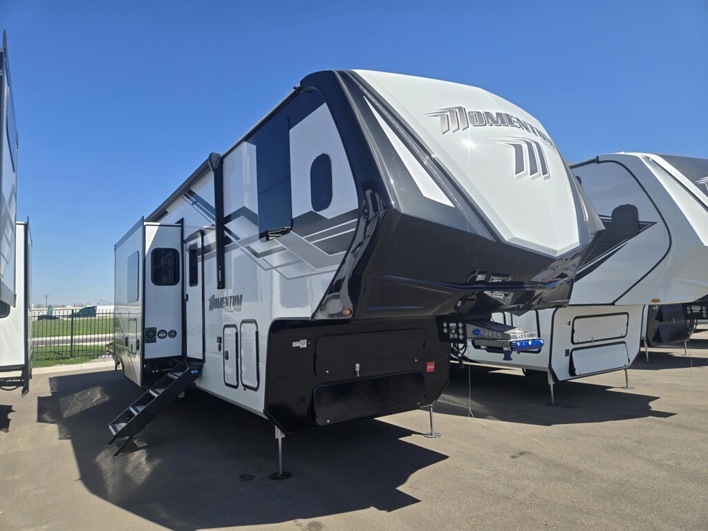 2026 Grand Design Momentum 344M in ripon CA