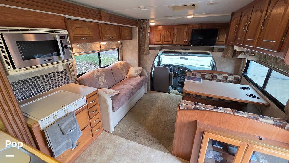 2005 Coachmen Leprechaun 292DS in tallmadge OH