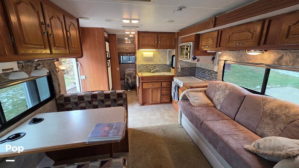 2005 Coachmen Leprechaun 292DS in tallmadge OH