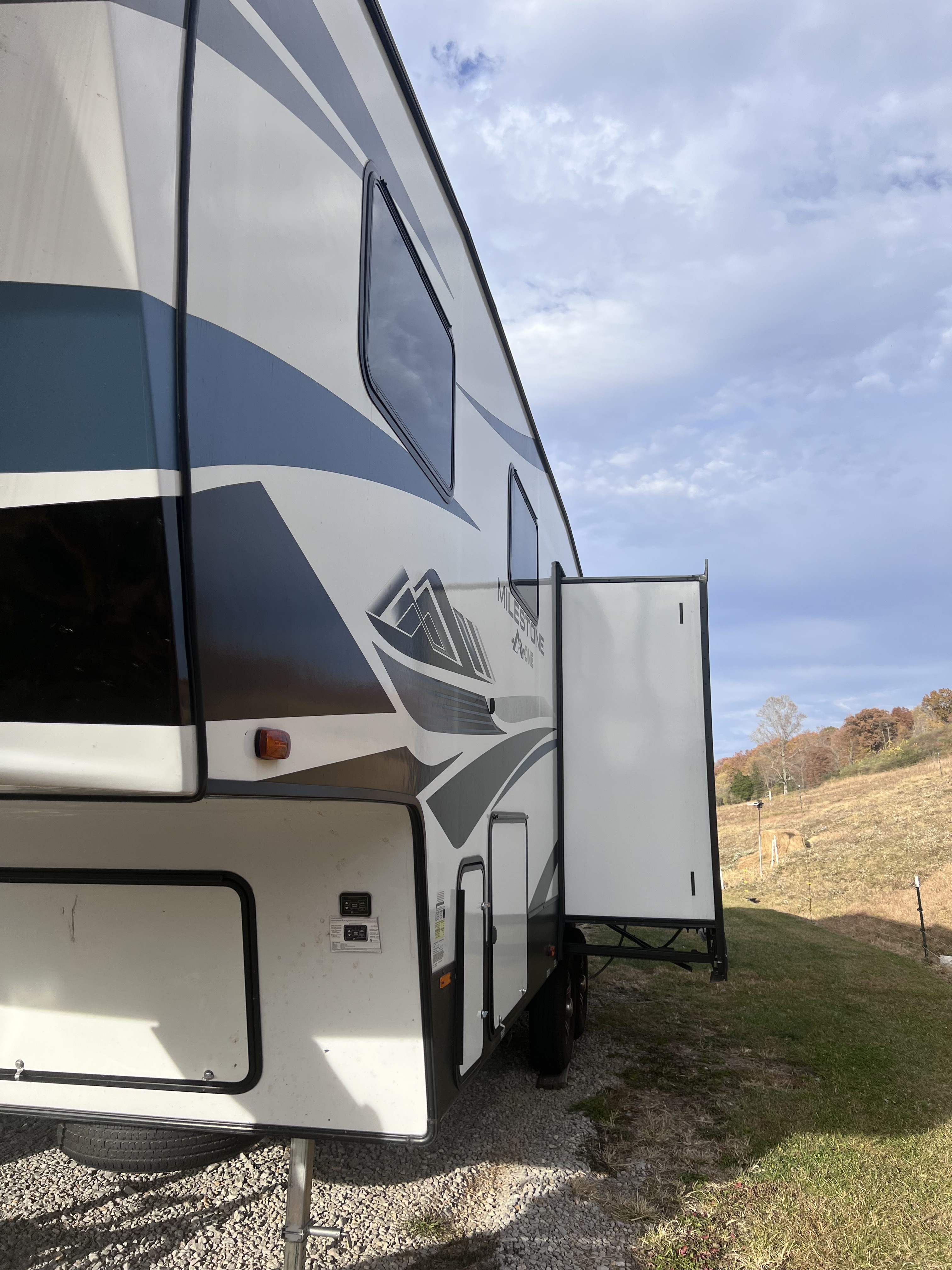 2021 Heartland MILESTONE M1 28BH RV