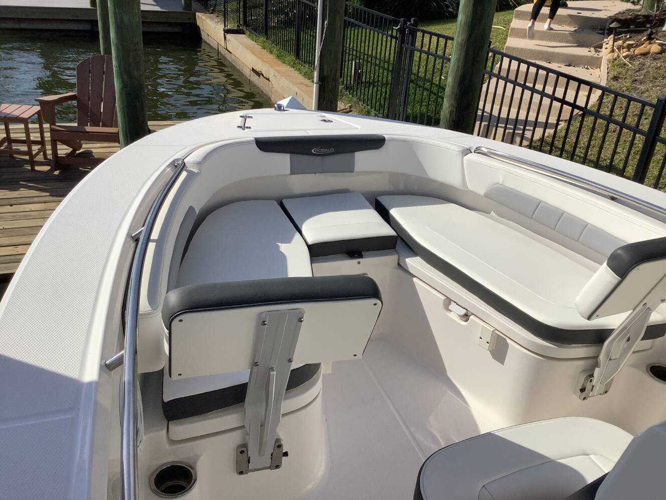 A photo of this 2023 Robalo 2020 ROBALO