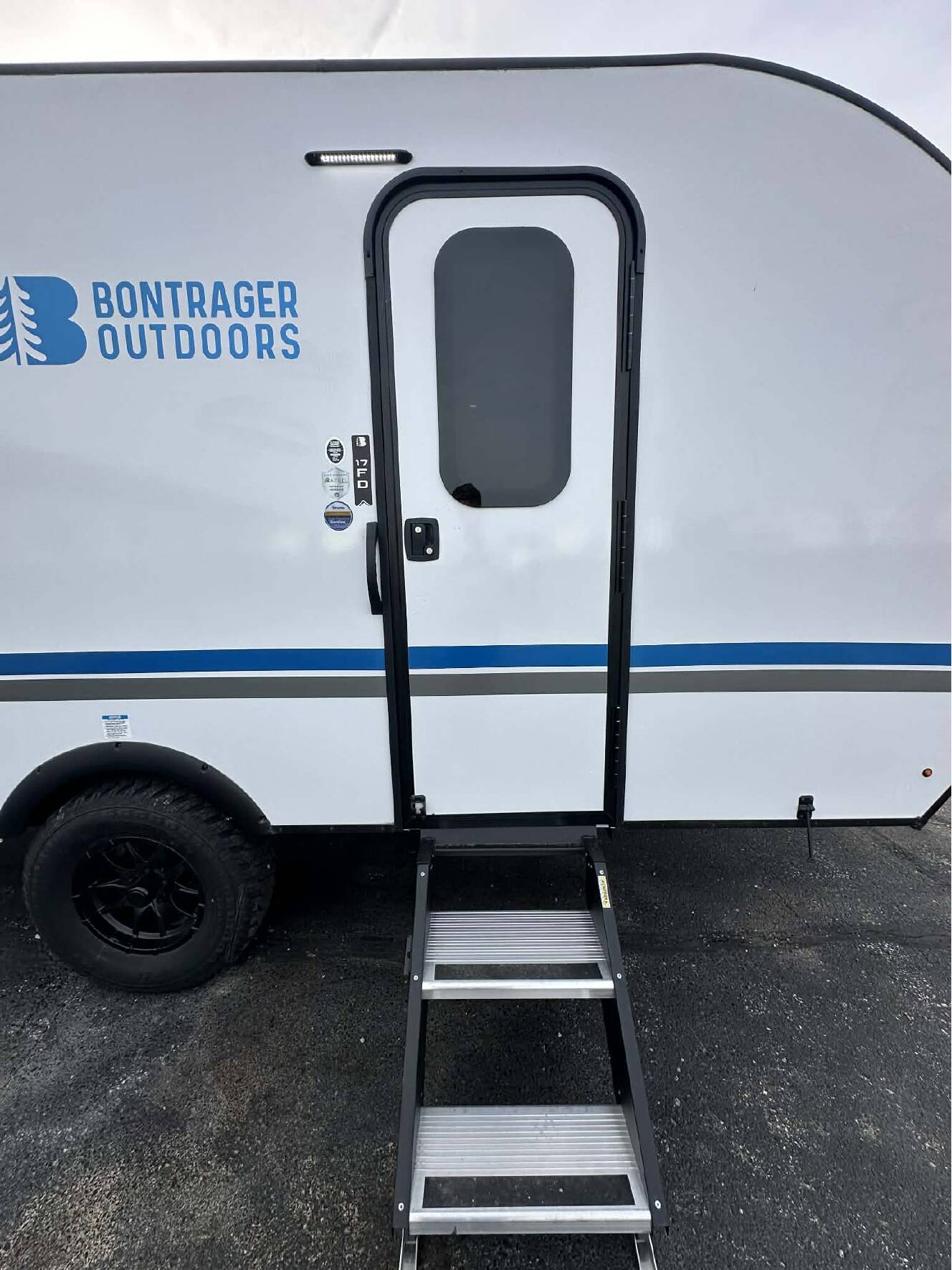 A photo of this 2026 Bontrager Outdoors STANDARD 17FD