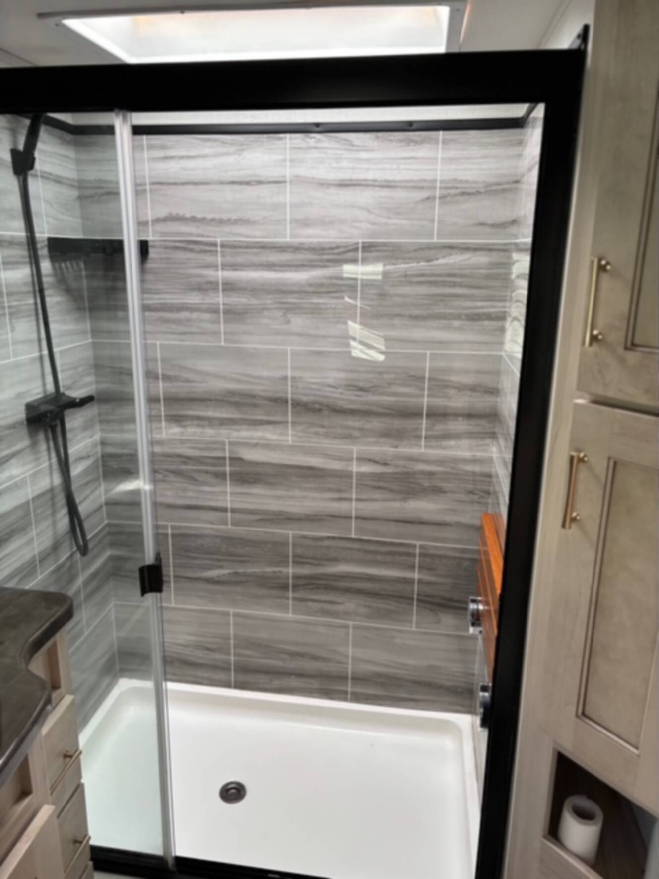A photo of this 2021 Alliance Rv PARADIGM 390MP