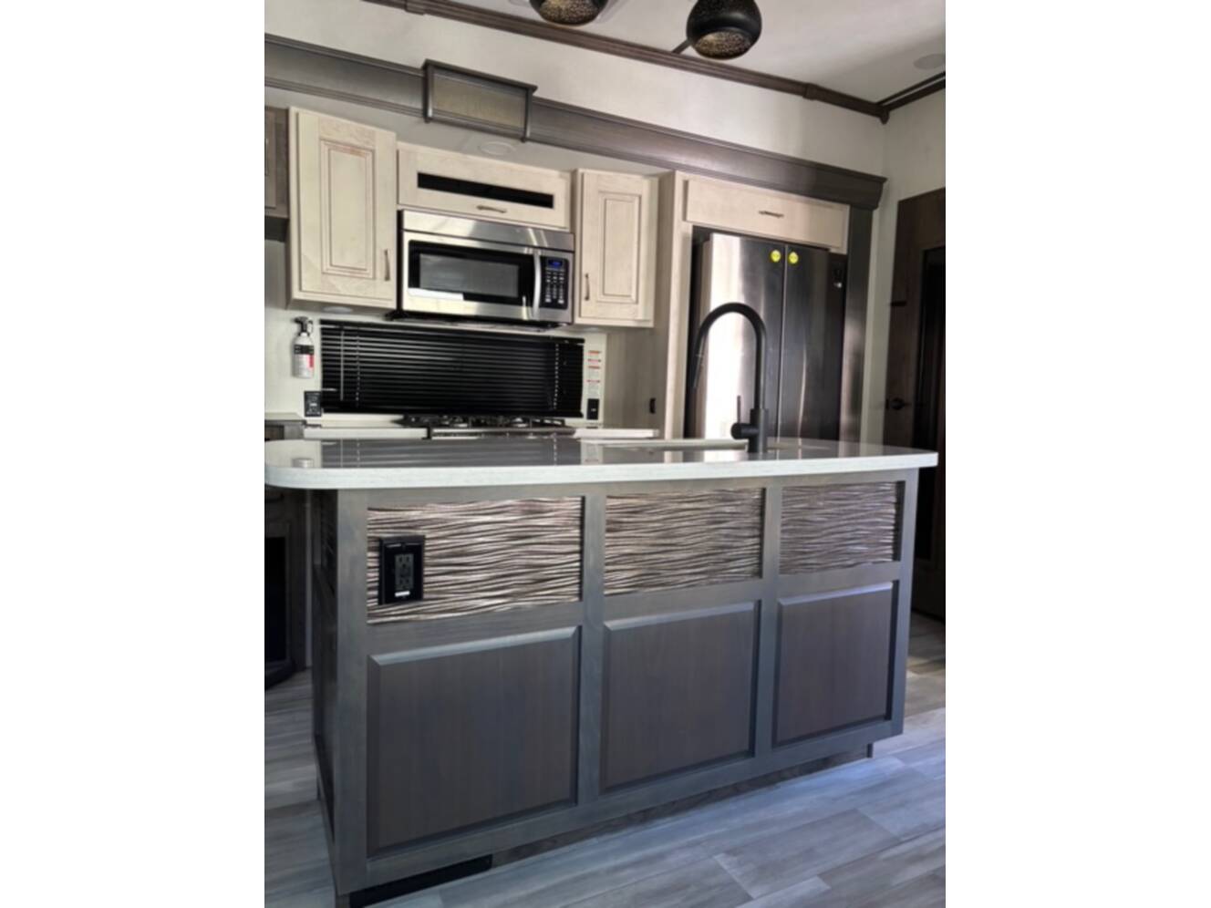 A photo of this 2021 Alliance Rv PARADIGM 390MP