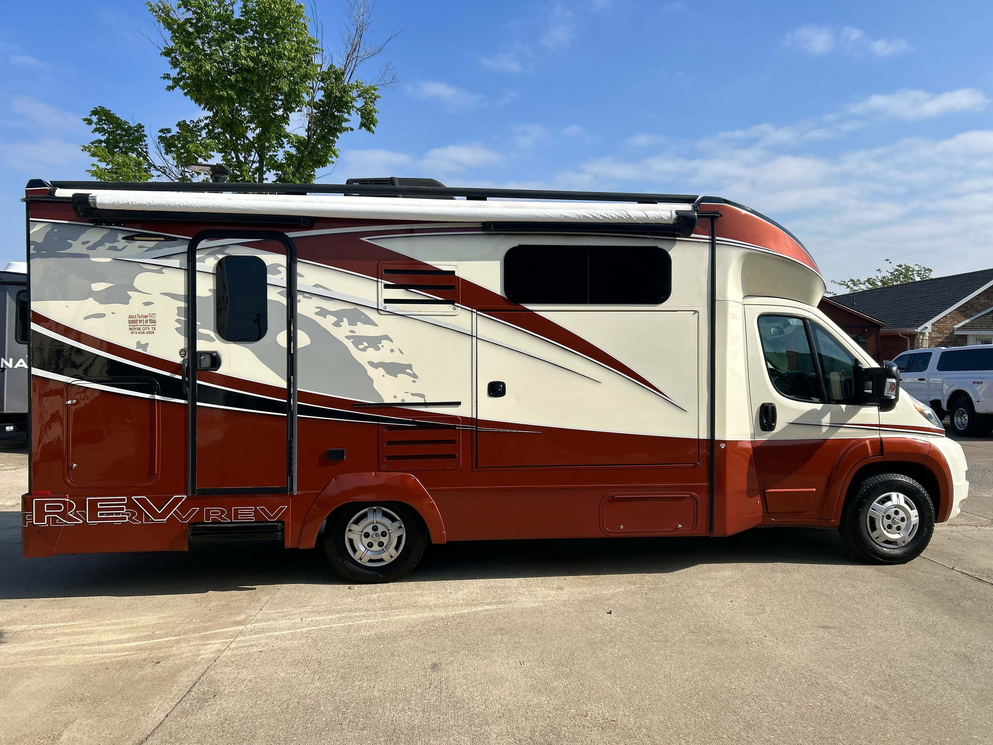 Dynamax Corp Class C RVs and Motorhomes For Sale near Morgans Point, TX ...