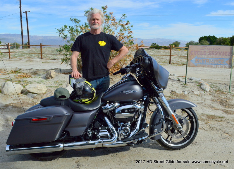 2017 Harley-Davidson STREET GLIDE in Rancho Mirage, CA