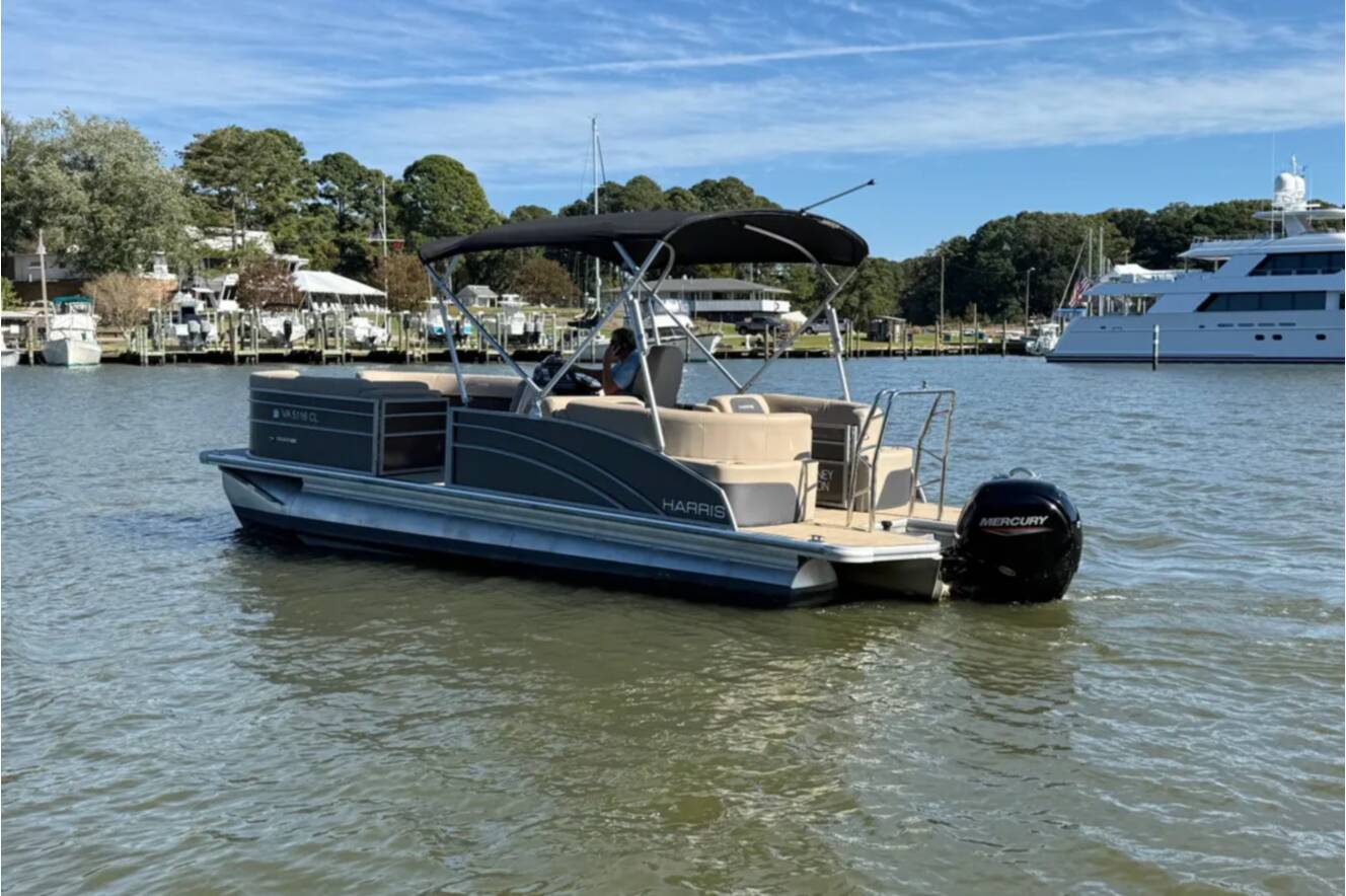 A photo of this 2024 Harris CRUISER 230
