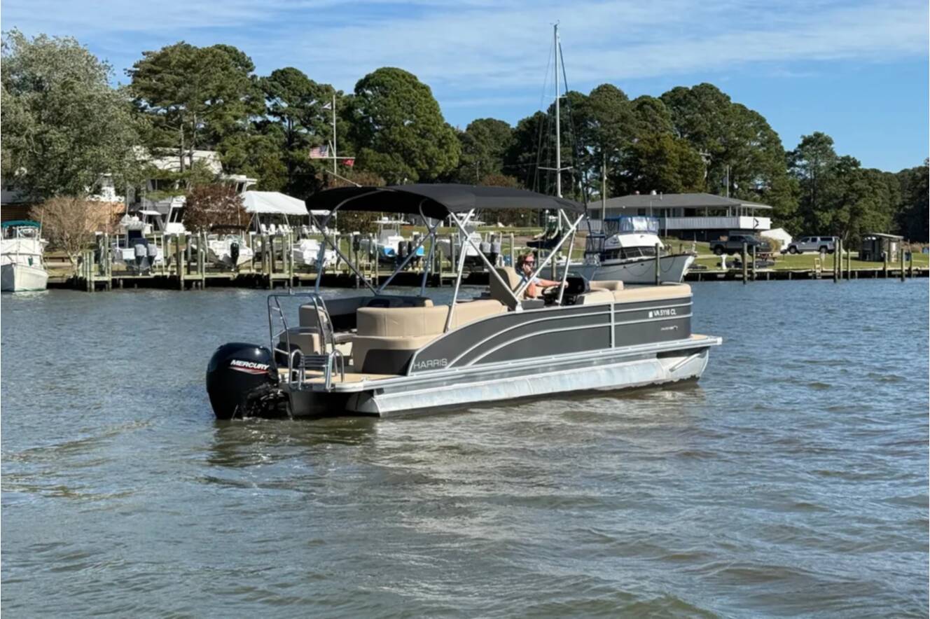 A photo of this 2024 Harris CRUISER 230