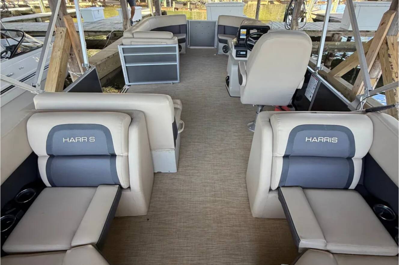 A photo of this 2024 Harris CRUISER 230