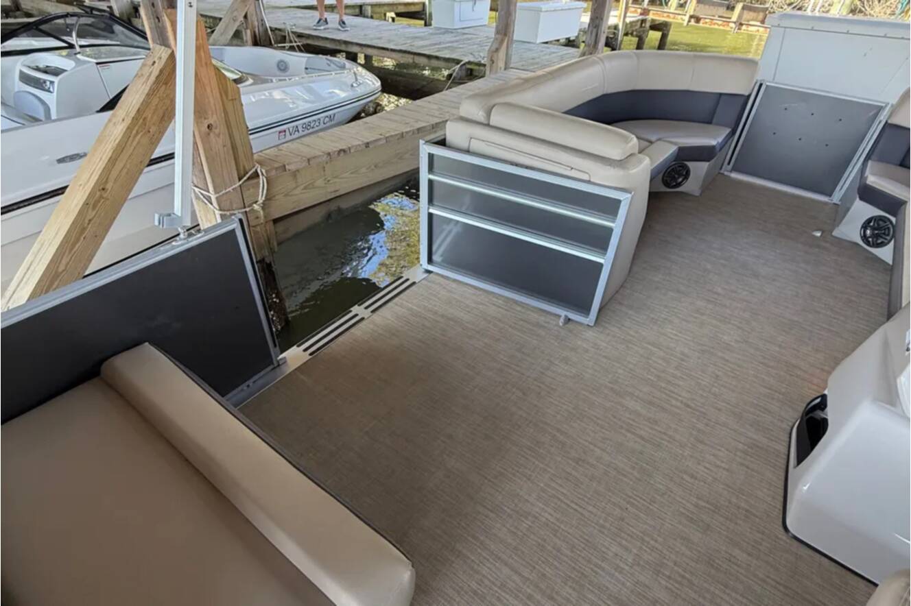 A photo of this 2024 Harris CRUISER 230