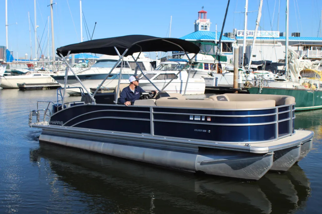 2025 Harris CRUISER 230 in yorktown VA