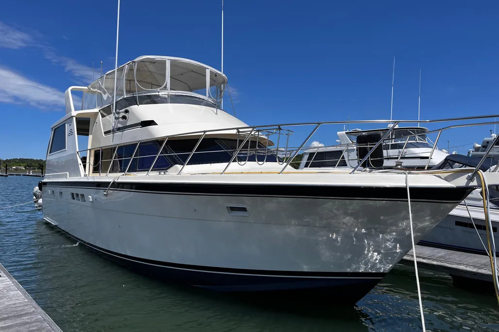 1991 Hatteras 52 Cockpit in yorktown VA
