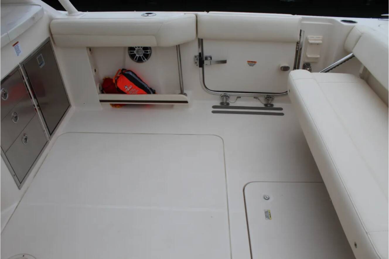 A photo of this 2023 Grady-White Freedom 335