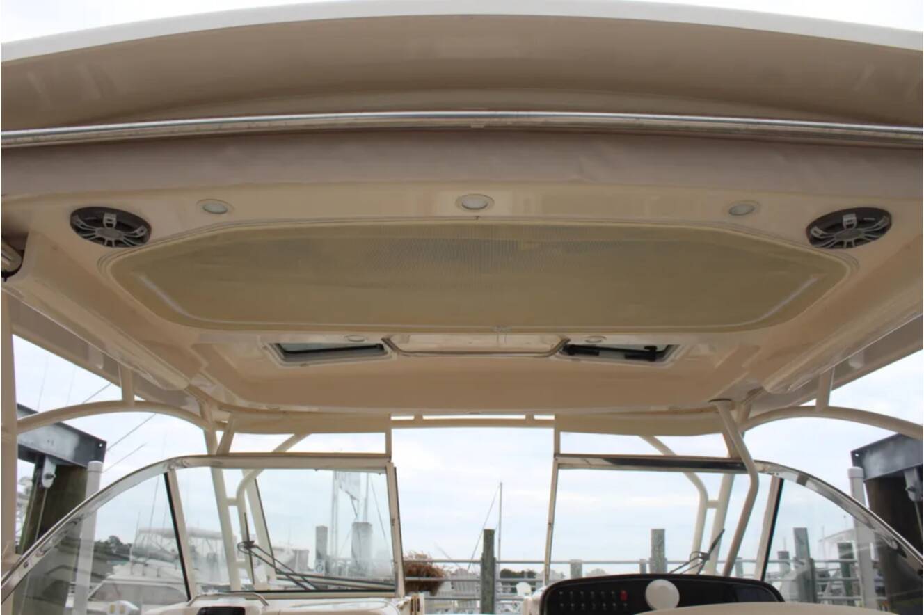 A photo of this 2023 Grady-White Freedom 335