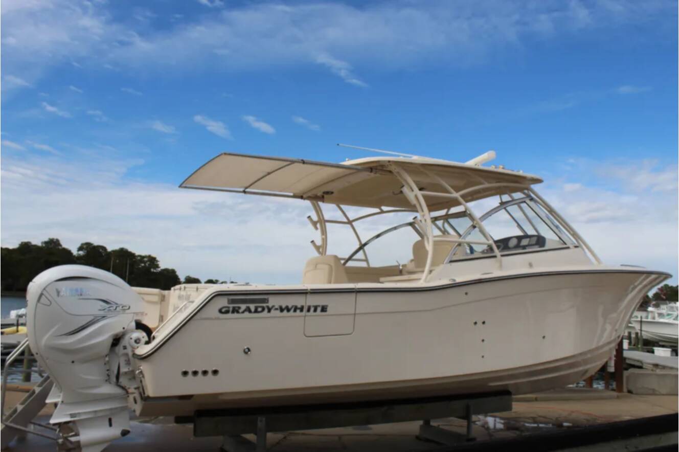 A photo of this 2023 Grady-White Freedom 335