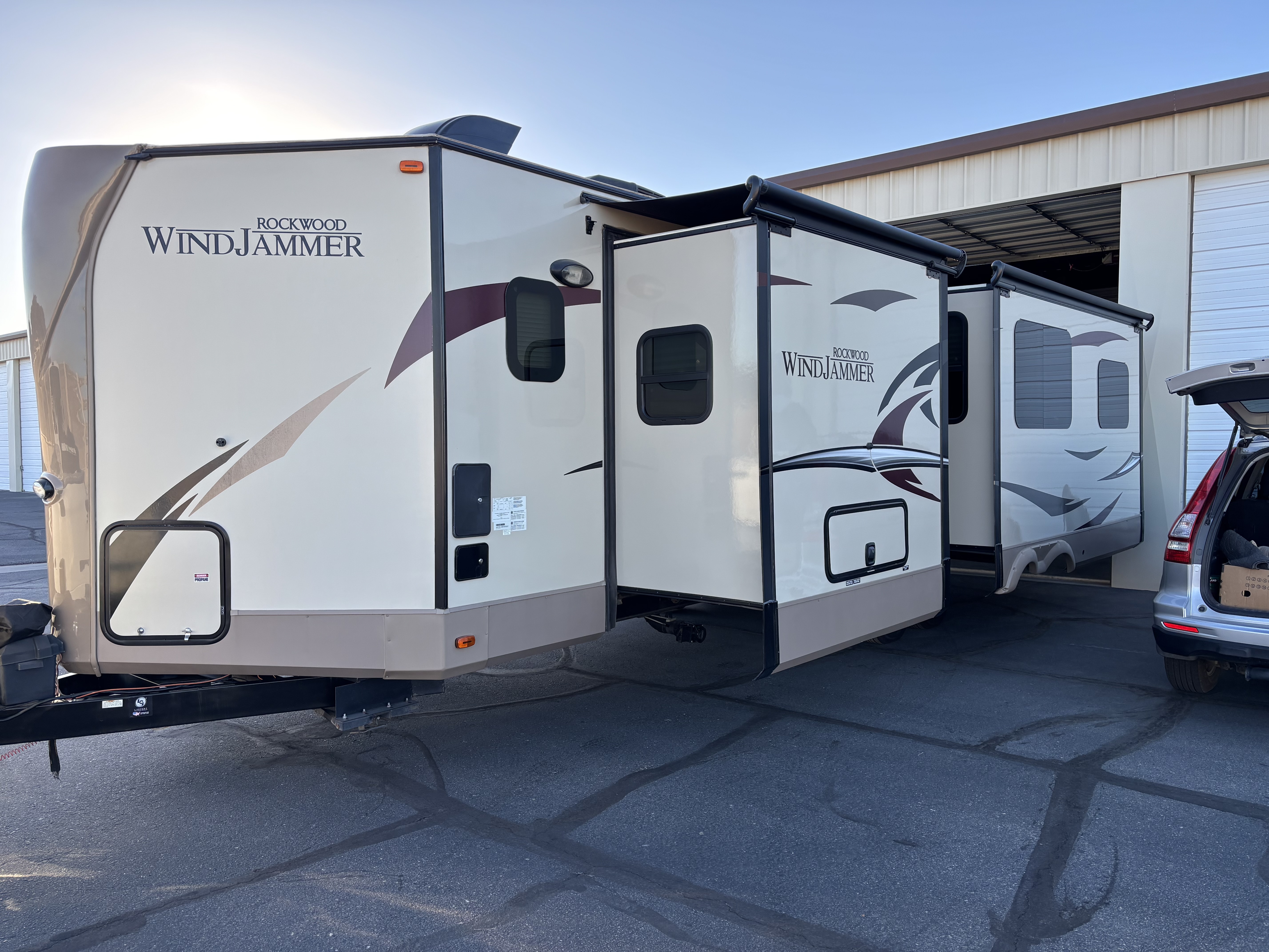 2017 Forest River ROCKWOOD WINDJAMMER 3025W in yuma AZ