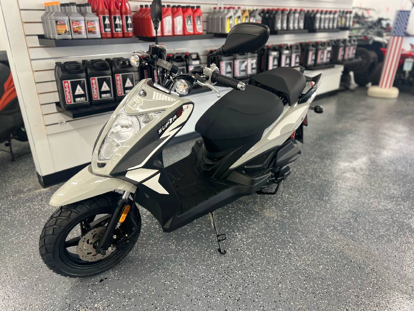A photo of this 2023 Kymco Super 8 150X