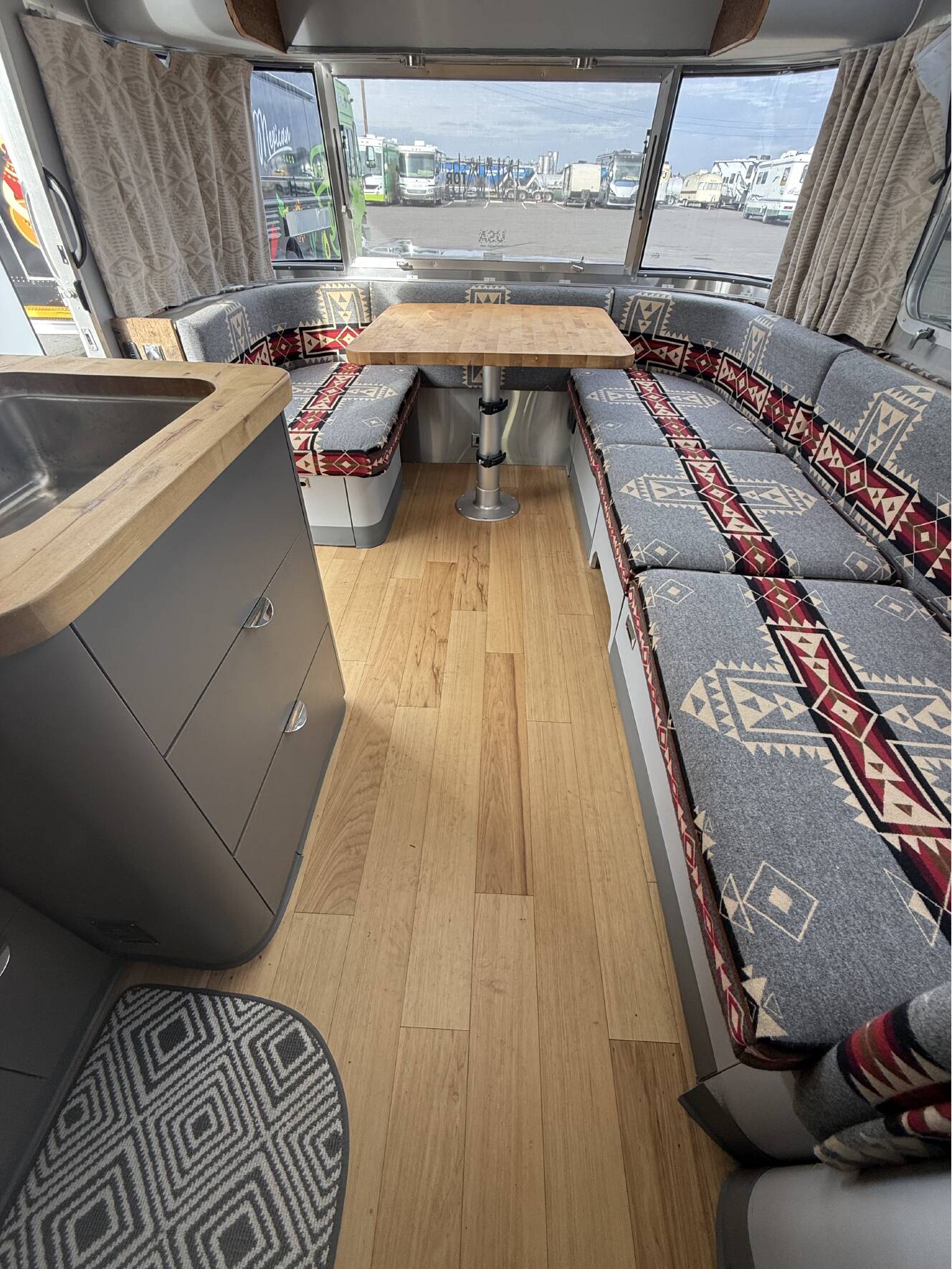 A photo of this 2019 Airstream GLOBETROTTER 25FB
