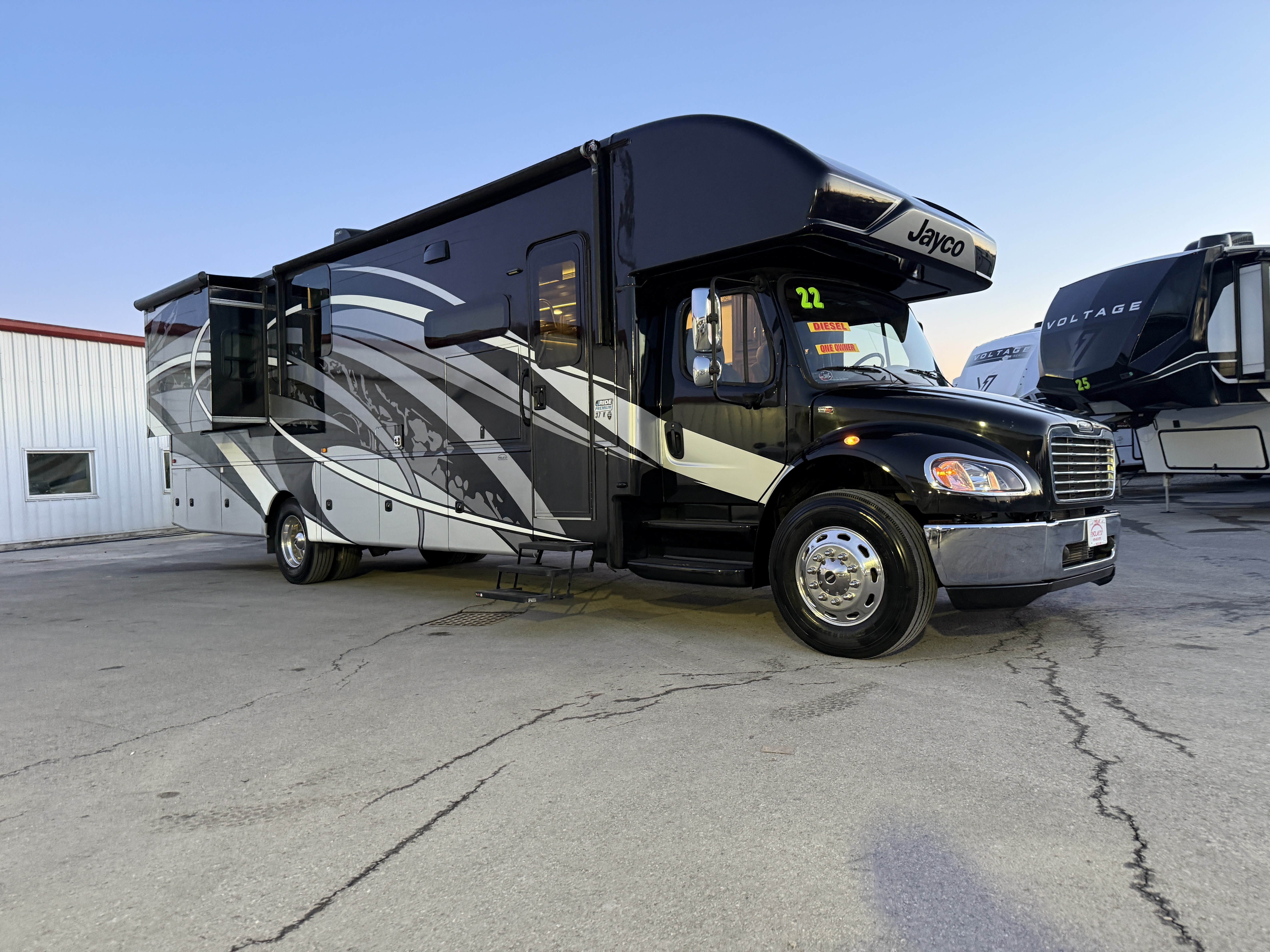 Class C RVs - Class C Motorhomes For Sale Near 49079 - RV Trader