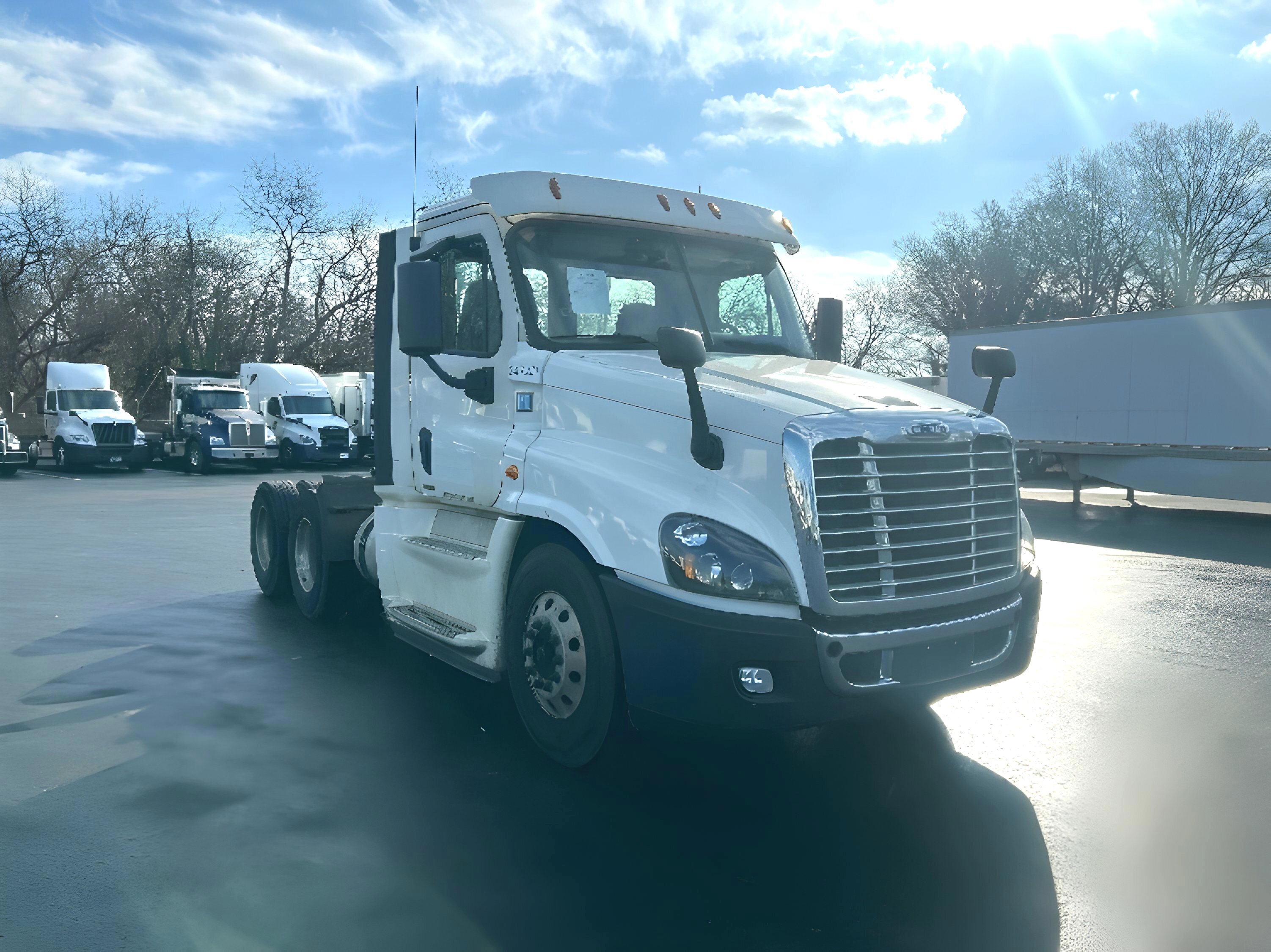 2019 FREIGHTLINER CASCADIA 125 in Pennsauken, NJ
