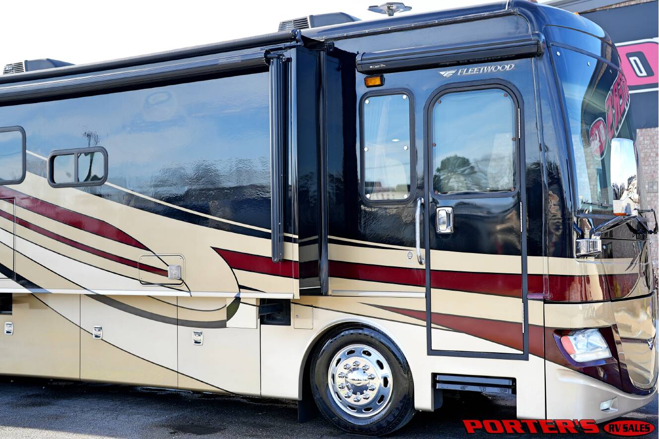 A photo of this 2012 Fleetwood DISCOVERY 40X