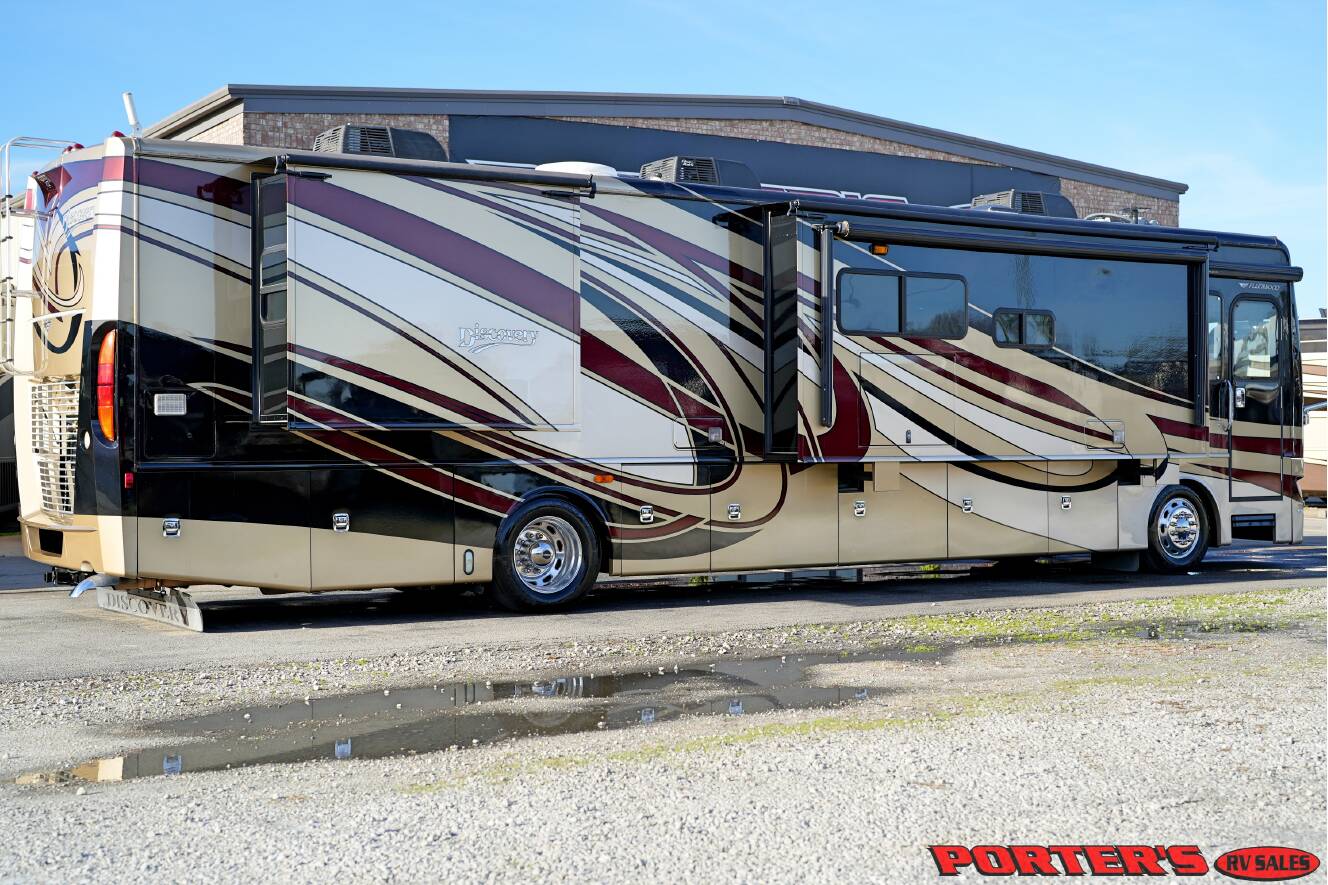 A photo of this 2012 Fleetwood DISCOVERY 40X