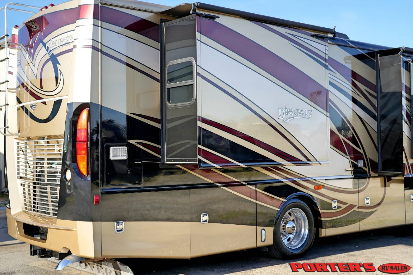 A photo of this 2012 Fleetwood DISCOVERY 40X