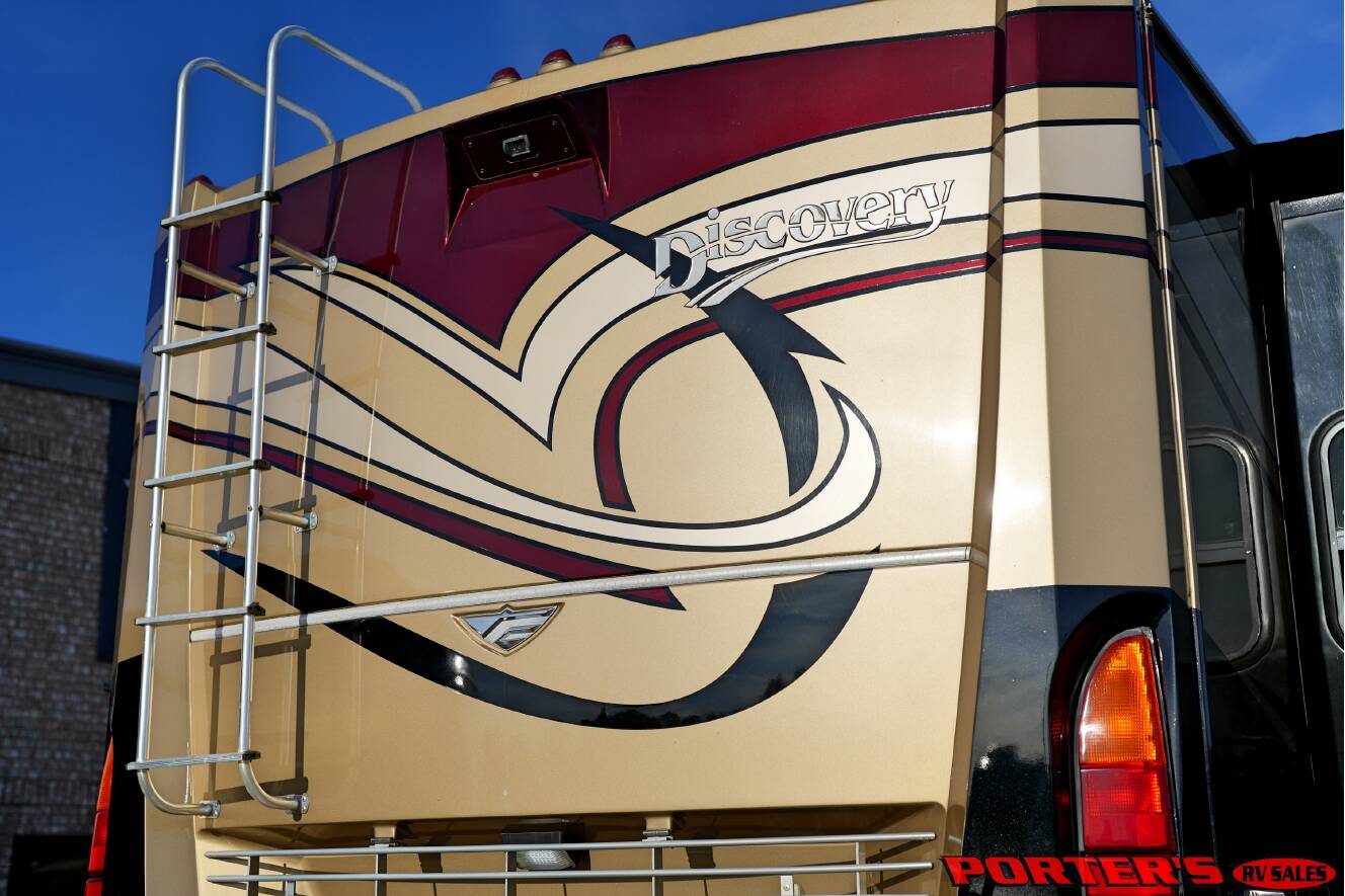 A photo of this 2012 Fleetwood DISCOVERY 40X