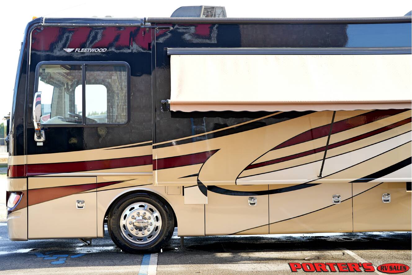 A photo of this 2012 Fleetwood DISCOVERY 40X