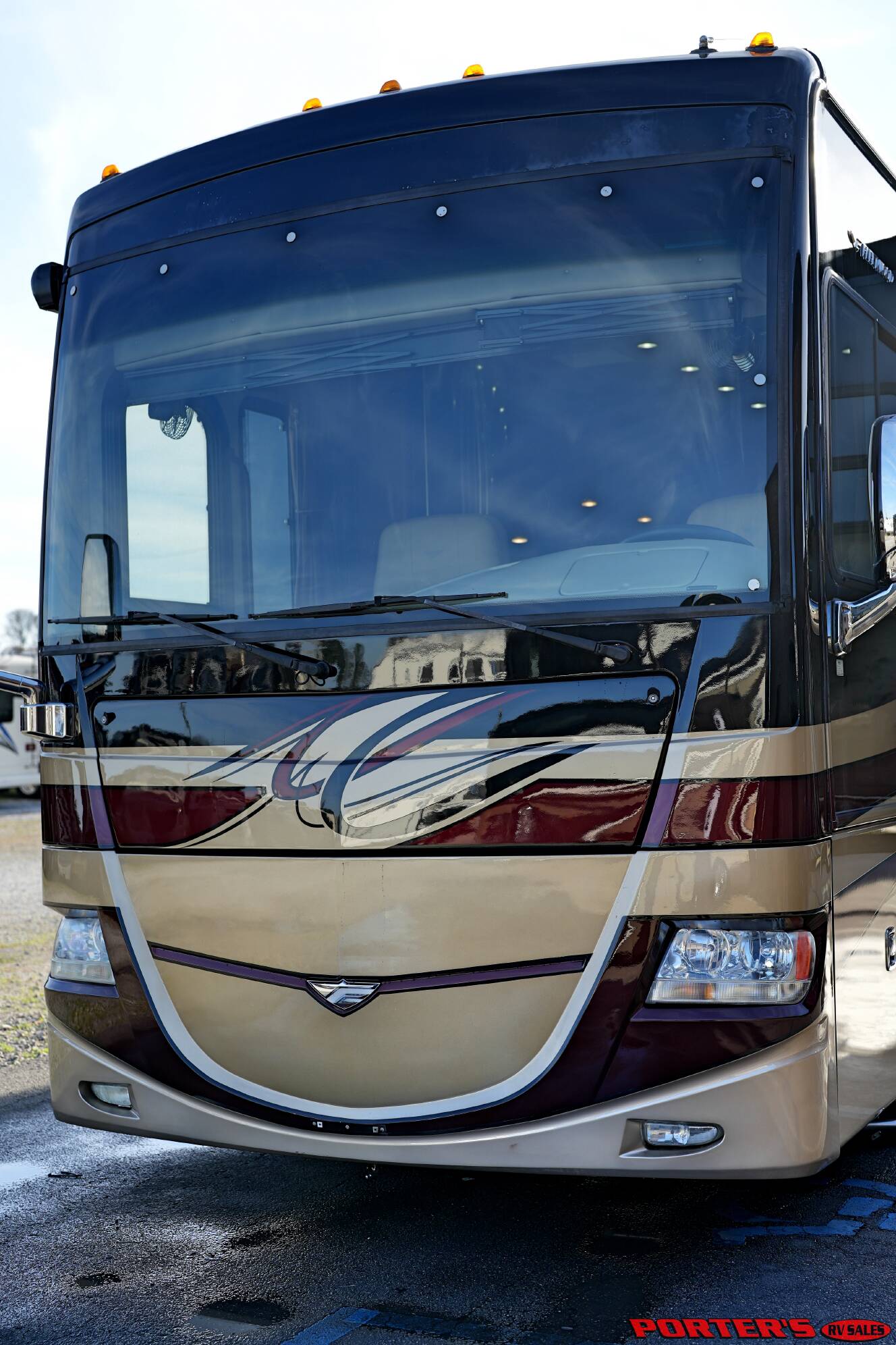 A photo of this 2012 Fleetwood DISCOVERY 40X