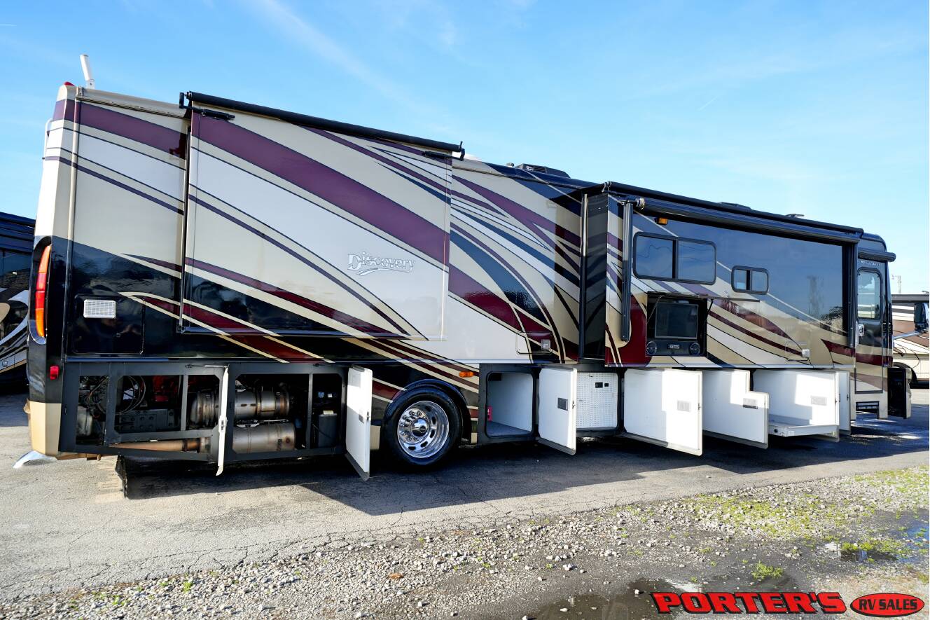 A photo of this 2012 Fleetwood DISCOVERY 40X