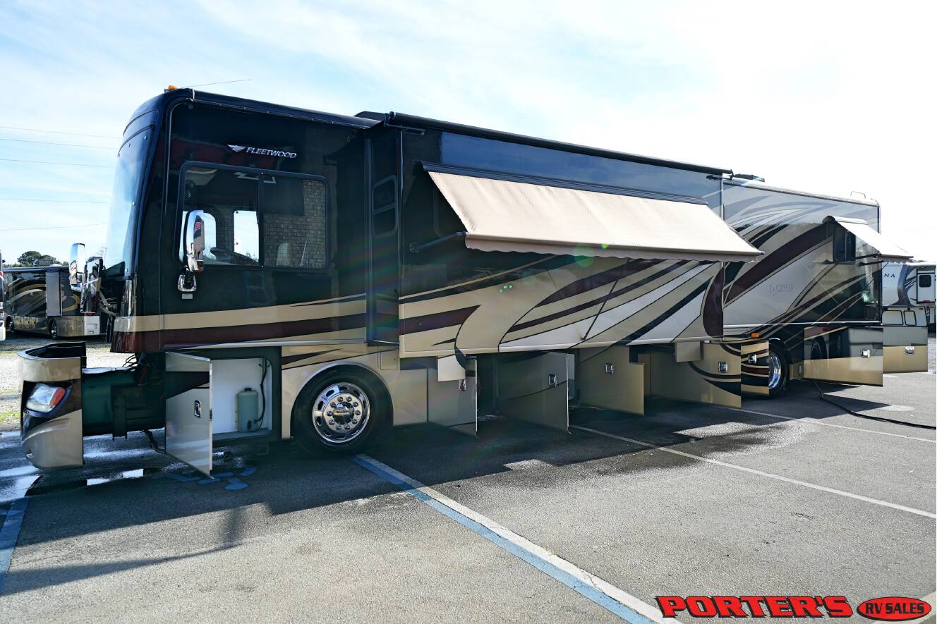 A photo of this 2012 Fleetwood DISCOVERY 40X