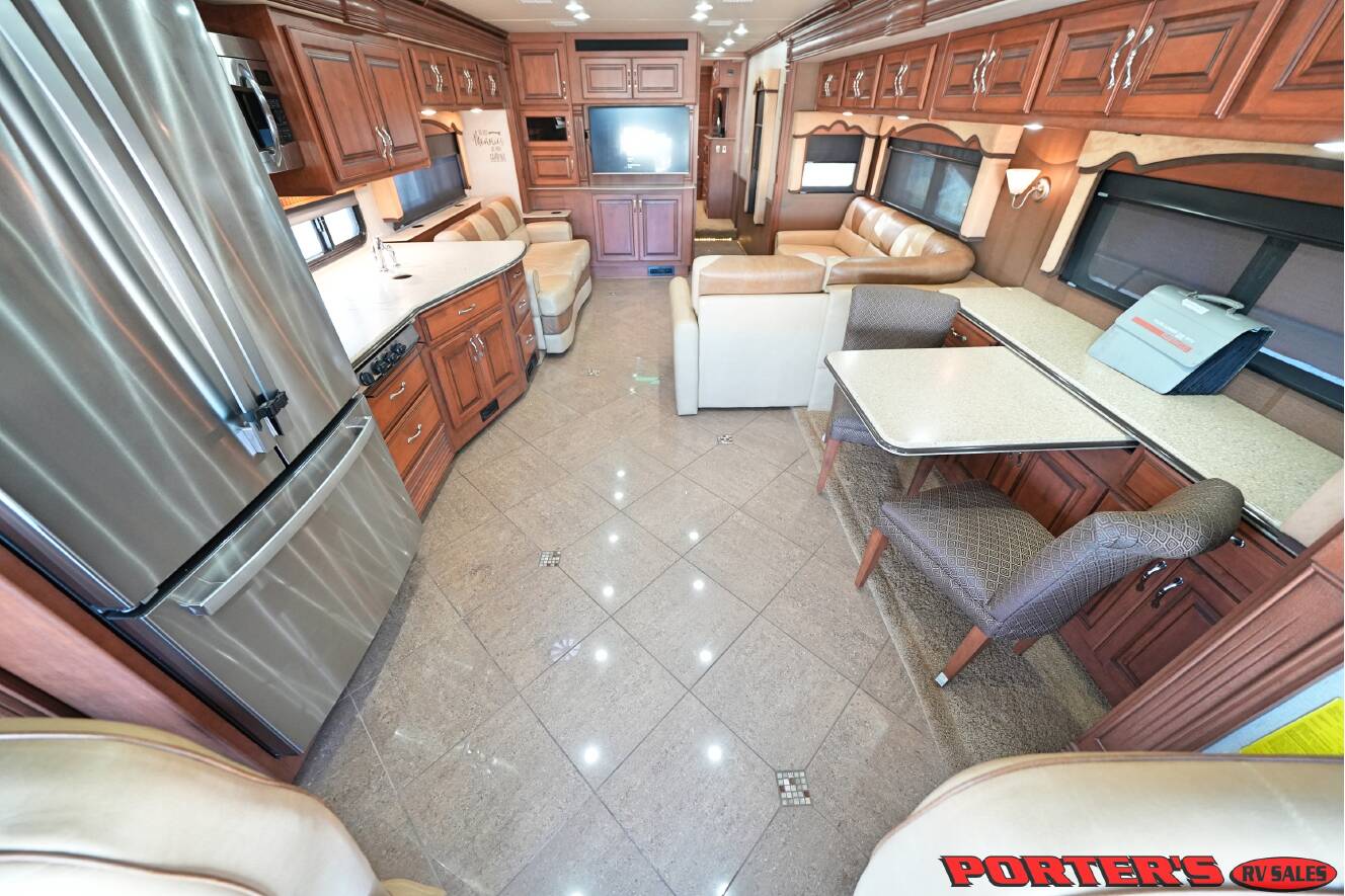 A photo of this 2012 Fleetwood DISCOVERY 40X