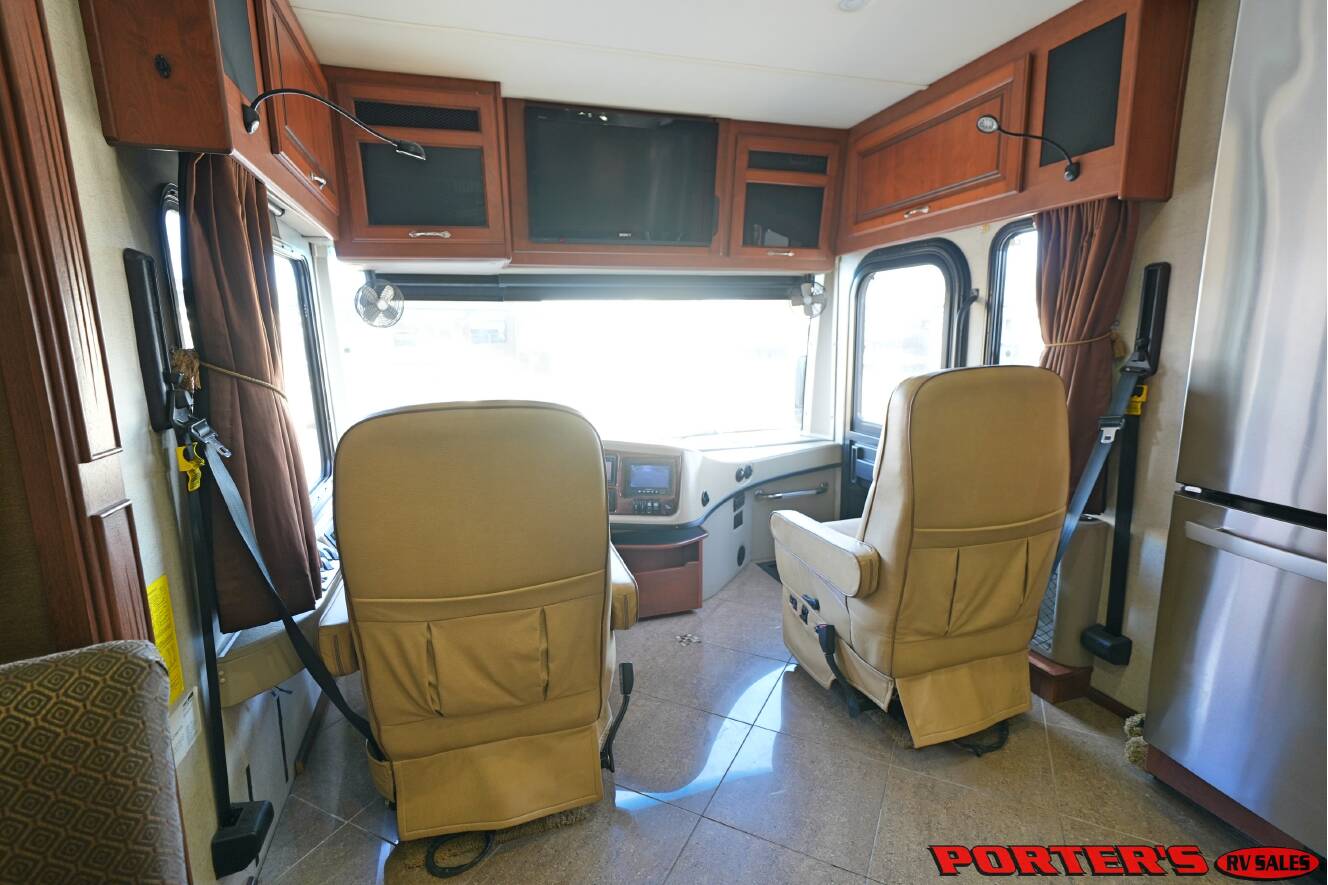 A photo of this 2012 Fleetwood DISCOVERY 40X