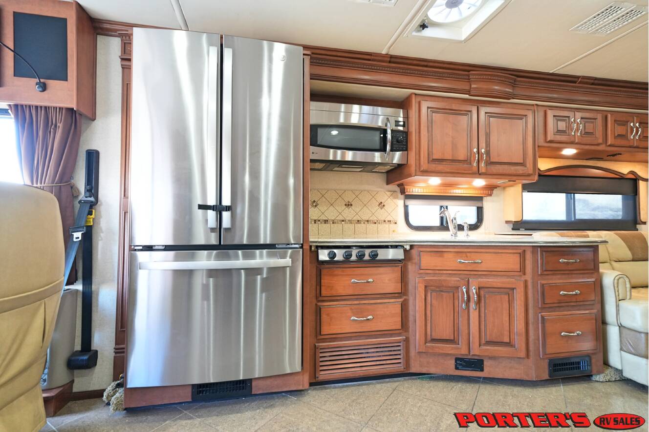 A photo of this 2012 Fleetwood DISCOVERY 40X