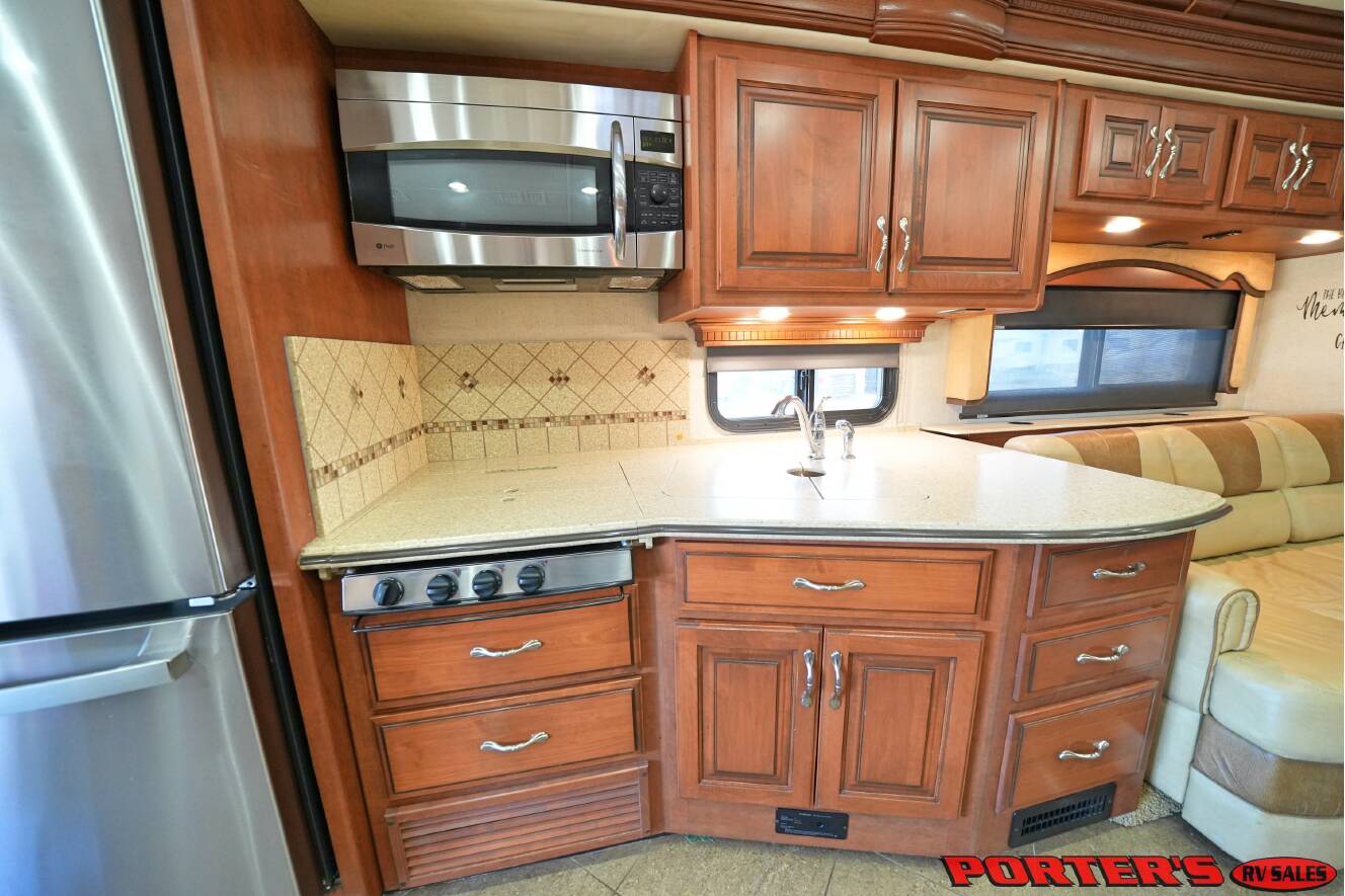 A photo of this 2012 Fleetwood DISCOVERY 40X