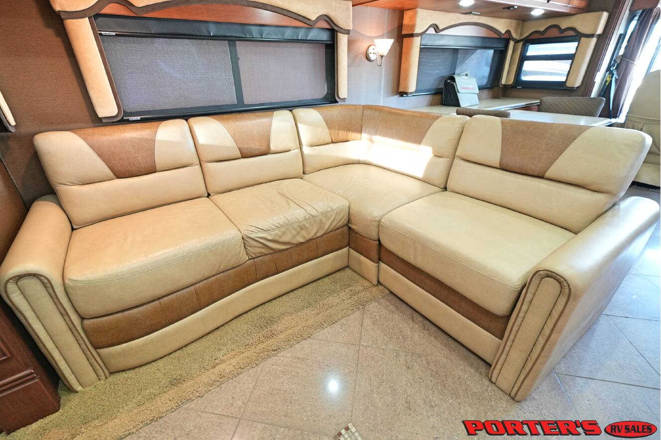 A photo of this 2012 Fleetwood DISCOVERY 40X