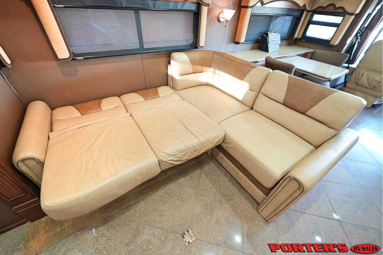 A photo of this 2012 Fleetwood DISCOVERY 40X