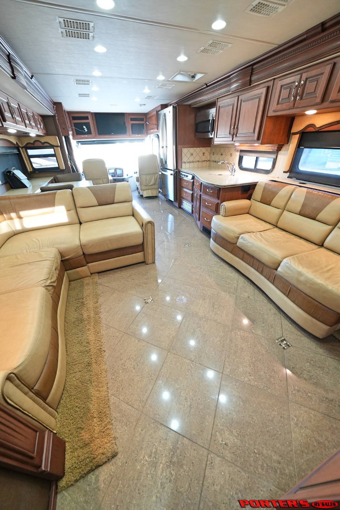 A photo of this 2012 Fleetwood DISCOVERY 40X