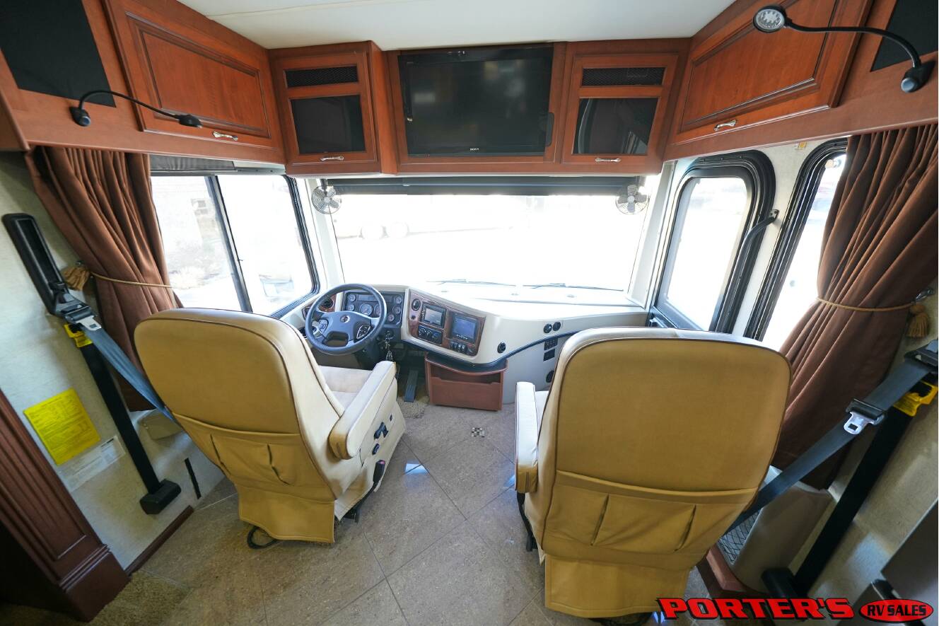 A photo of this 2012 Fleetwood DISCOVERY 40X
