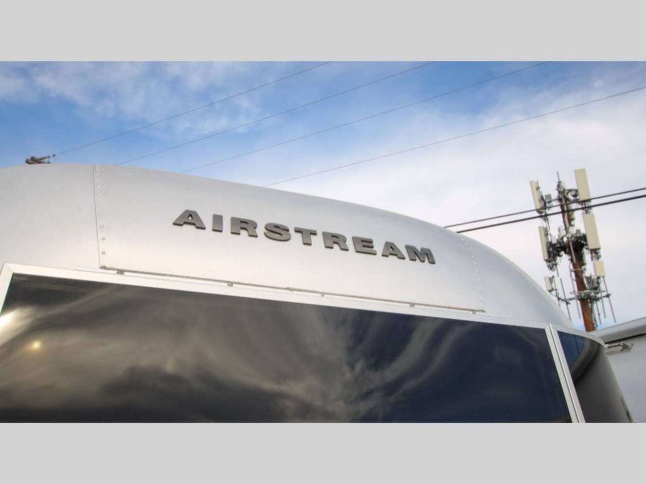 A photo of this 2026 Airstream Flying Cloud 30FB Bunk