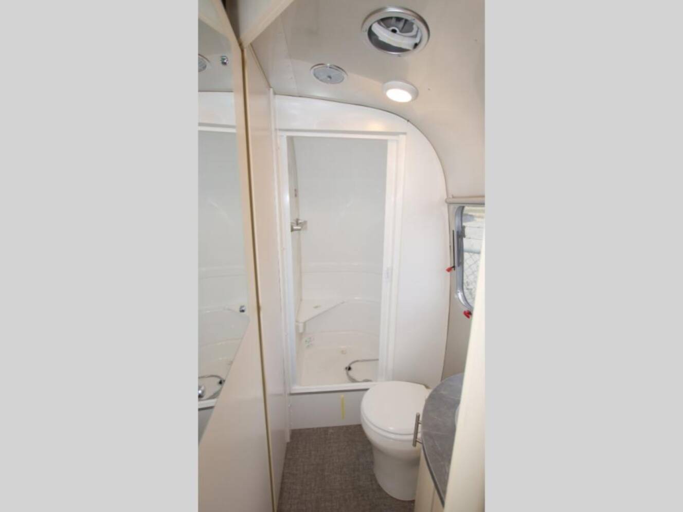 A photo of this 2026 Airstream Flying Cloud 30FB Bunk