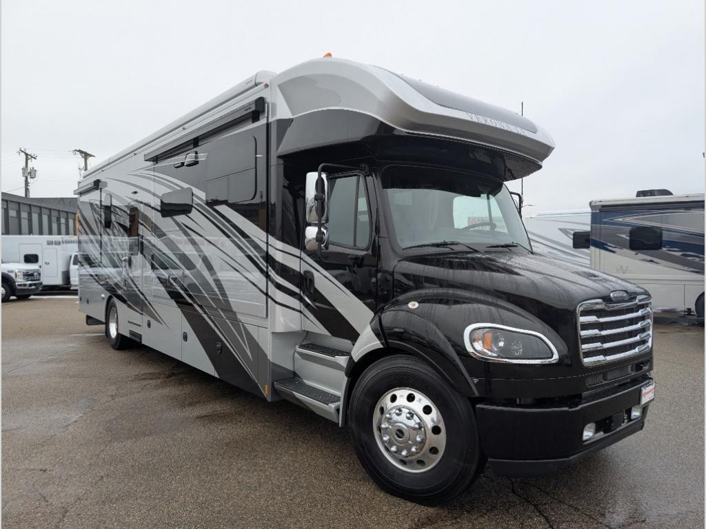 2026 Renegade Verona LE 40LTS in holland MI