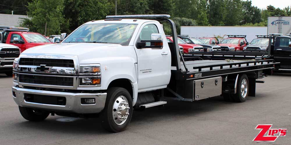 2023 CHEVROLET SILVERADO 6500HD in New Hampton, IA