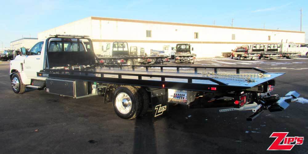 2023 CHEVROLET SILVERADO 6500HD in New Hampton, IA