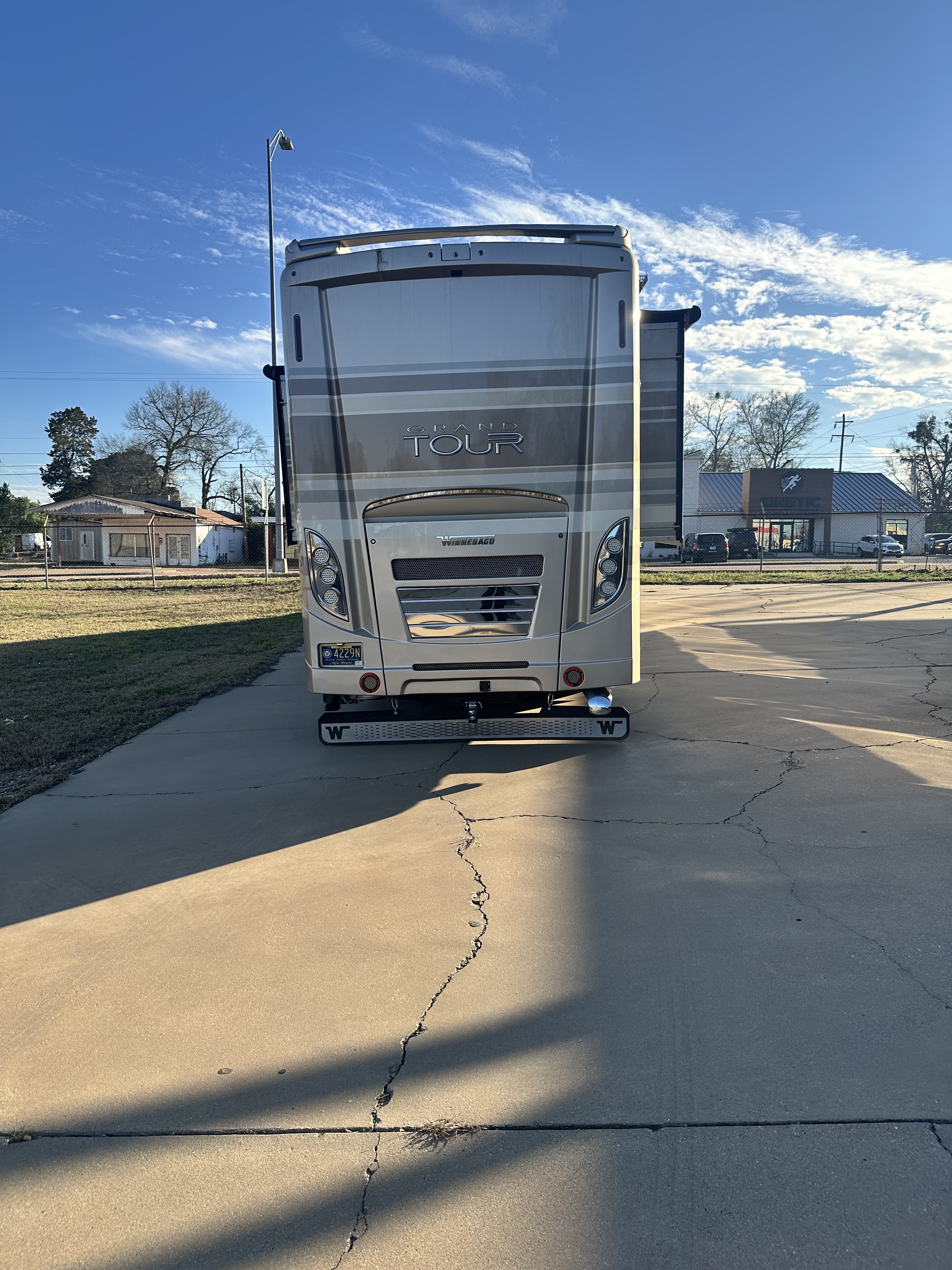 2017 Winnebago GRAND TOUR 45RL in gilmer TX