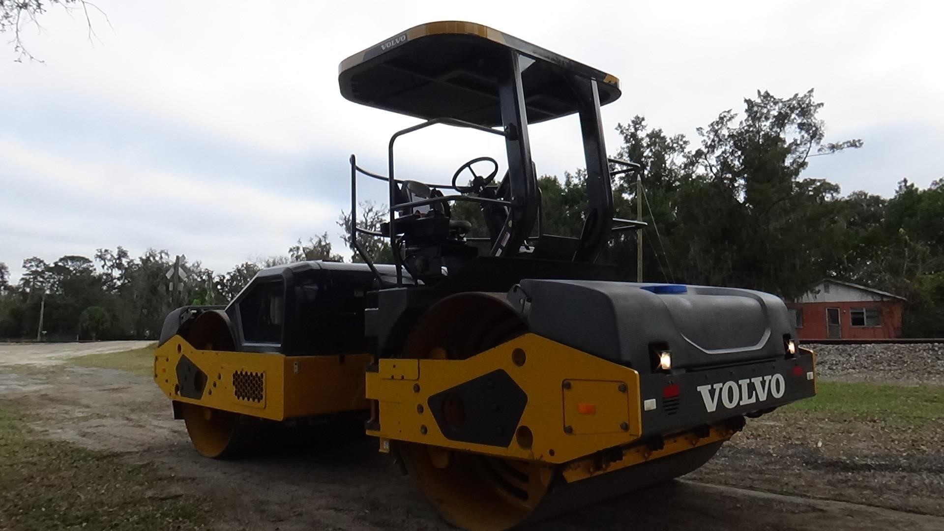2018 VOLVO DD120C in Ocala, FL