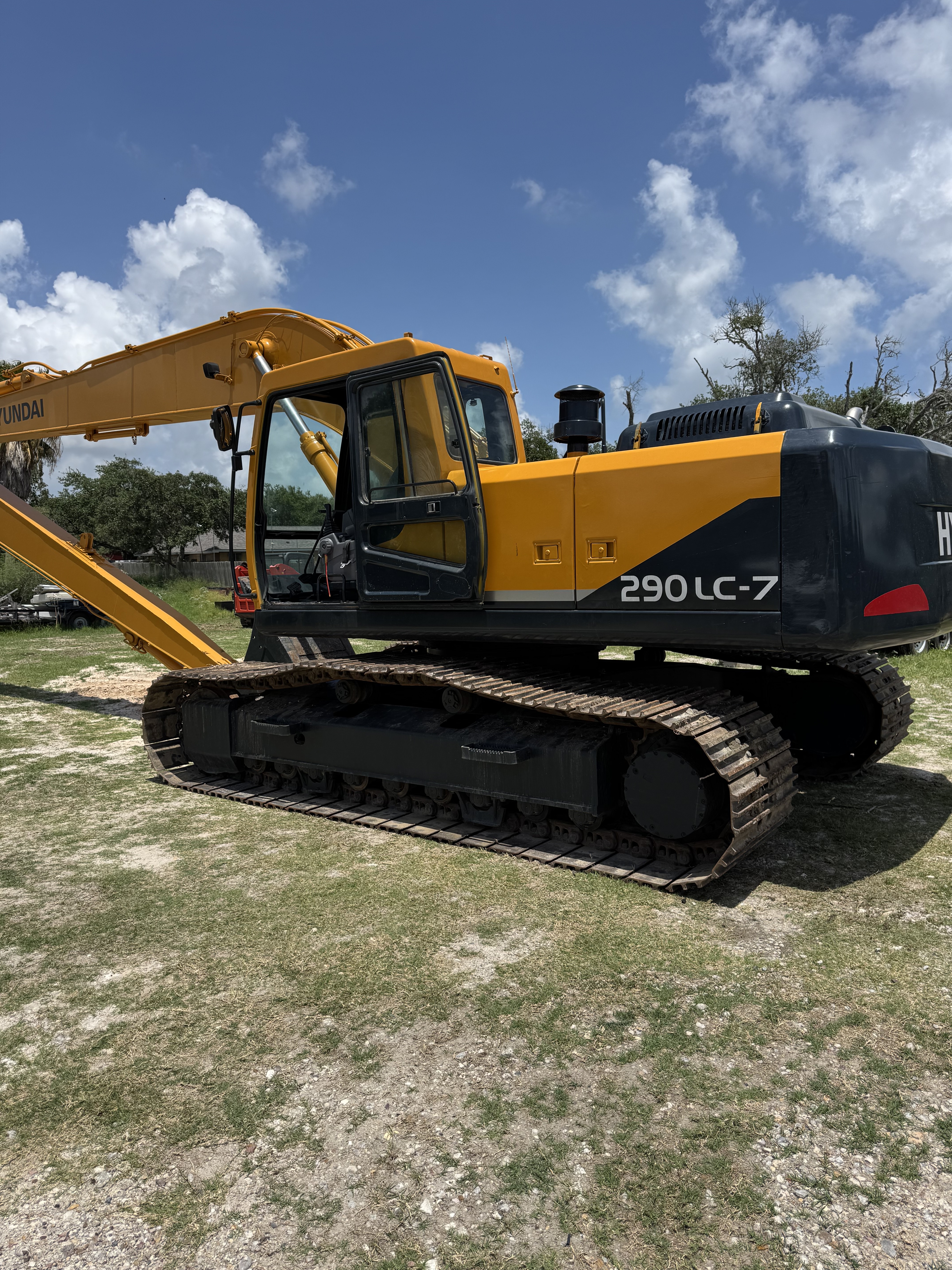 2005 HYUNDAI 290LC-7 in Rockport, TX