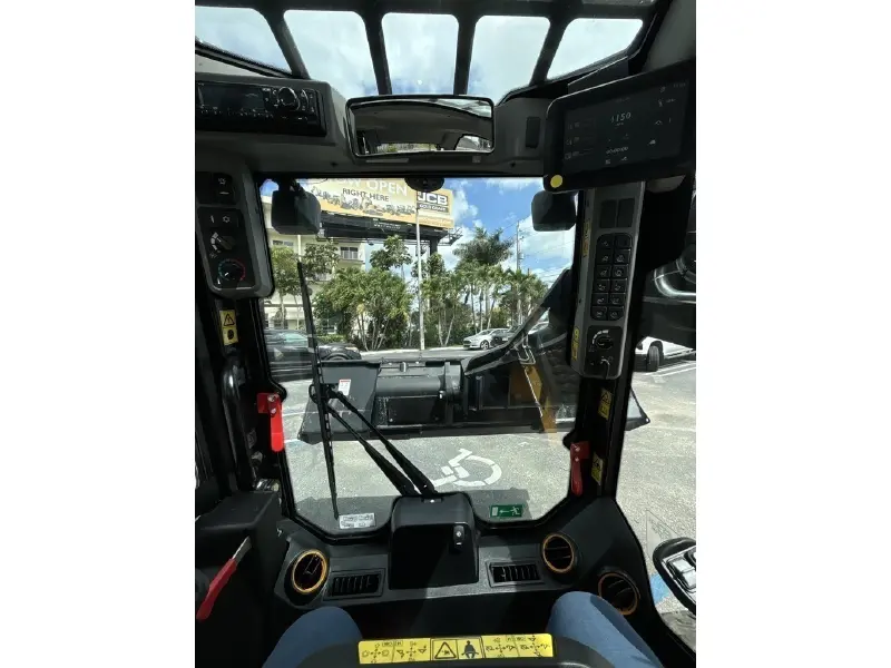2025 JCB 270T
